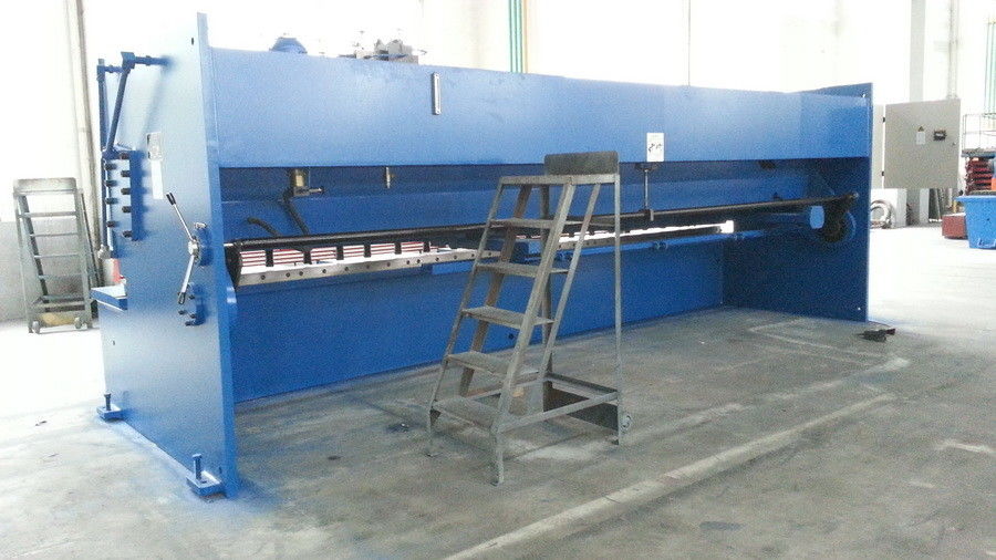 Mesin Press Rem Hidrolik Guillotine Shears Sheet Metal Kapasitas Tinggi