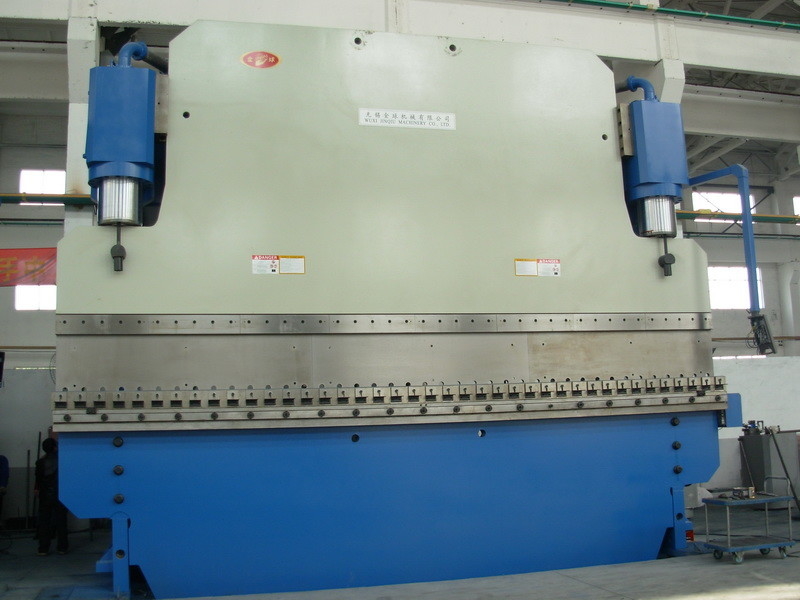 1200t Mesin Pengelompokan Rem Press Hydraulic 14mm untuk penggunaan industri