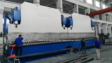 Mesin Rem Tandem Press 800T CNC 7M Panjang Perkakas Tekan Rem Otomatis