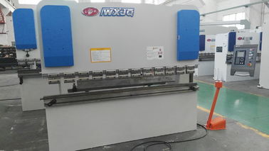 Beli Press Brake Dies NC Hidrolik Sheet Metal Press Brake Machine 630 KN Bending online manufacture