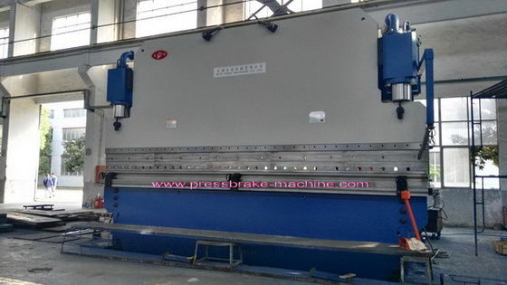 Beli Lembar Bending Hidrolik 6m Tekan Rem CNC 45kw Pengoperasian Mudah Produktivitas Tinggi online manufacture