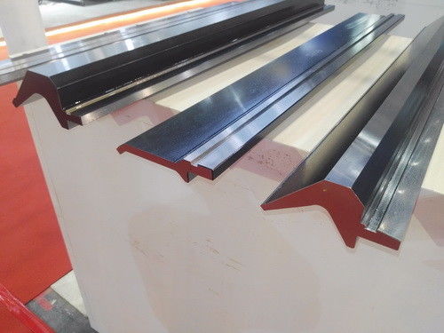 Beli 125ton Press Brake Toolings American Precision up Punching & bottom Die In 415 Segment online manufacture