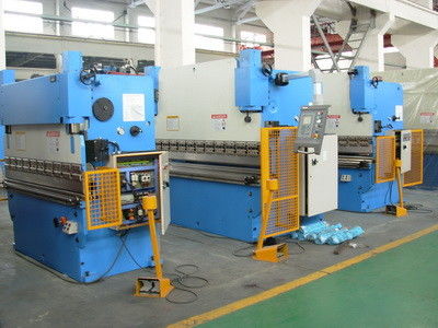 Beli Mesin Bending Plat 7000KG Kapasitas Beban 5000*2500*3000mm dengan Sistem Kontrol PLC untuk Pembengkokan Presisi online manufacture