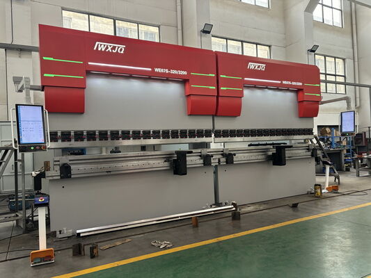 Beli Tandem Press Brake dengan kedalaman tenggorokan 200mm sampai 1600mm Kecepatan maksimum 70 M/menit sampai 180 M/menit dan Back Gauge Range 500 sampai 1000mm online manufacture