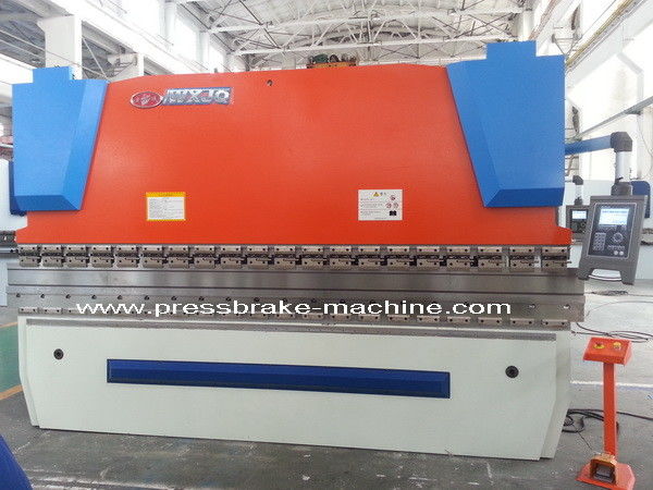 110 Ton Lembar CNC Hidrolik Press Plat Baja Bending 4m Panjang Meja Kerja
