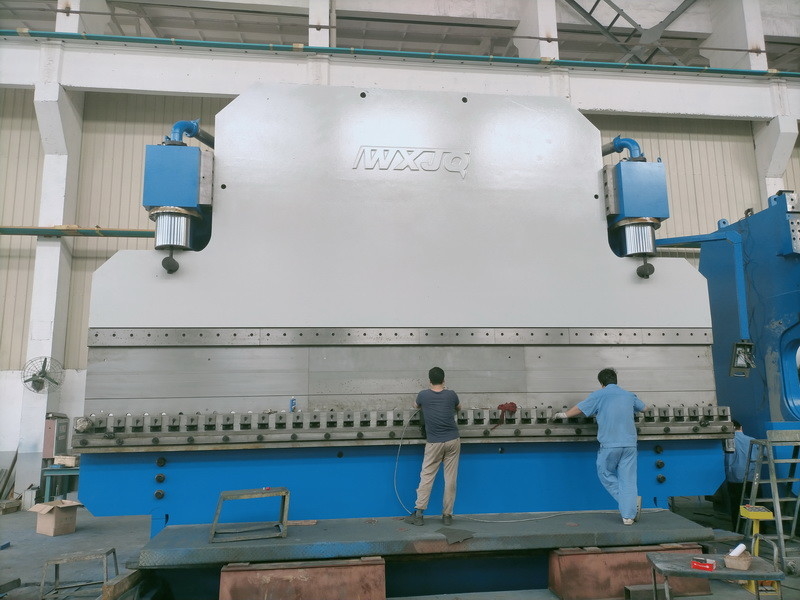 5000KN CNC Hydraulic Press Brake Sertifikasi CE Mesin Pencet Daya Hidraulik