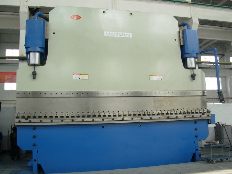 1200T CNC Hydraulic Press Brake Bending Machine Ketebalan 14mm untuk penggunaan industri