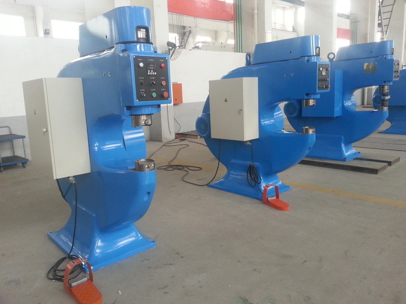 Eckold Kraftformer KF 665-460 Mesin pembentuk dengan alat peregangan berbentuk paruh