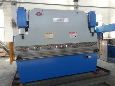 100-400T Tekanan Lembar Mesin Metal Brake Dengan Sistem Kontrol PLC