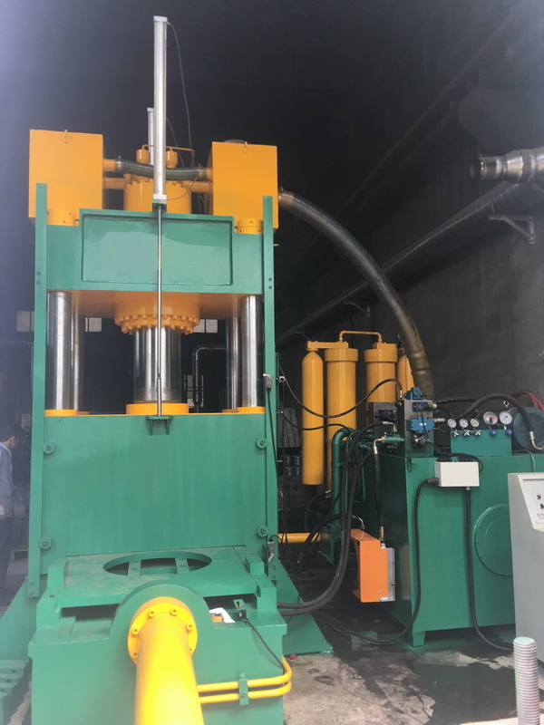 KJY200T Vertical Motor Rotor Diecasting Press Machine 2000KN Mould Clamping Force