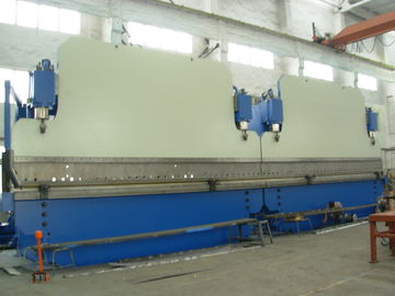 Sheet Metal Hydraulic CNC Tandem Press Brake 70 M/Min Lebar Meja 200 - 800Mm 12m