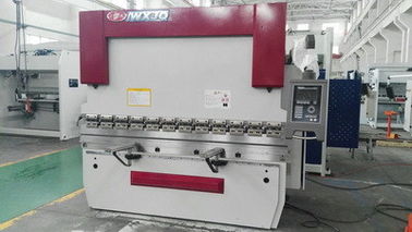 4M Panjang Lembar Logam CNC Hydraulic Press Pengolahan rem baja saluran tipe C