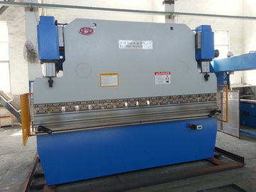 100-400T Tekanan Lembar Mesin Metal Brake Dengan Sistem Kontrol PLC